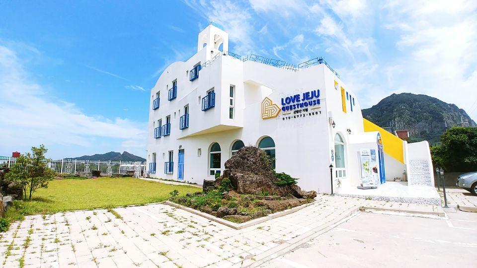 Jeju - Sanbangsan Pensjonat Seogwipo